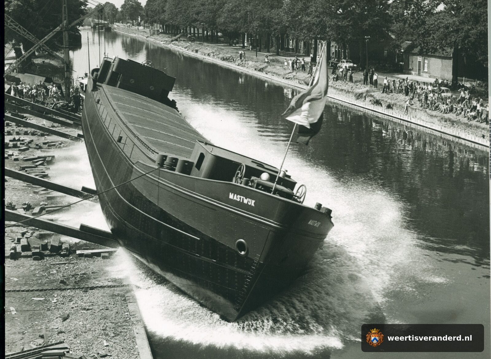 Tewaterlating van de Mastwijk op de Weerter scheepswerf