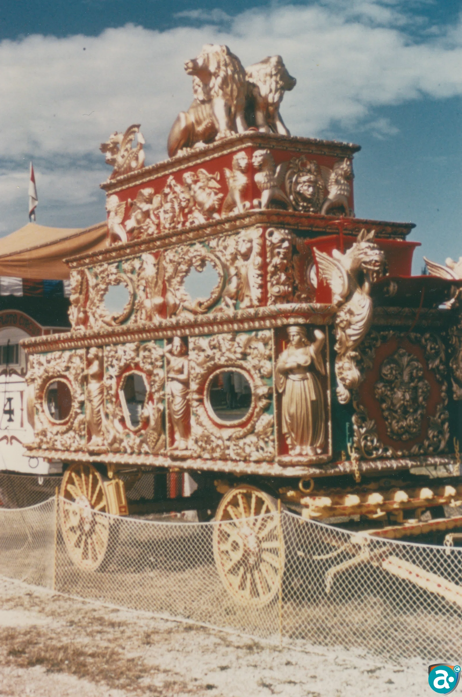 praalwagen werd in 1970 compleet gerestaureerd