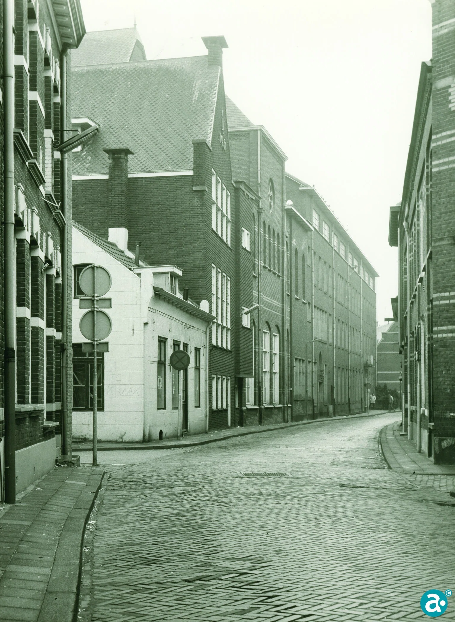 Schoolstraat met pensionaat