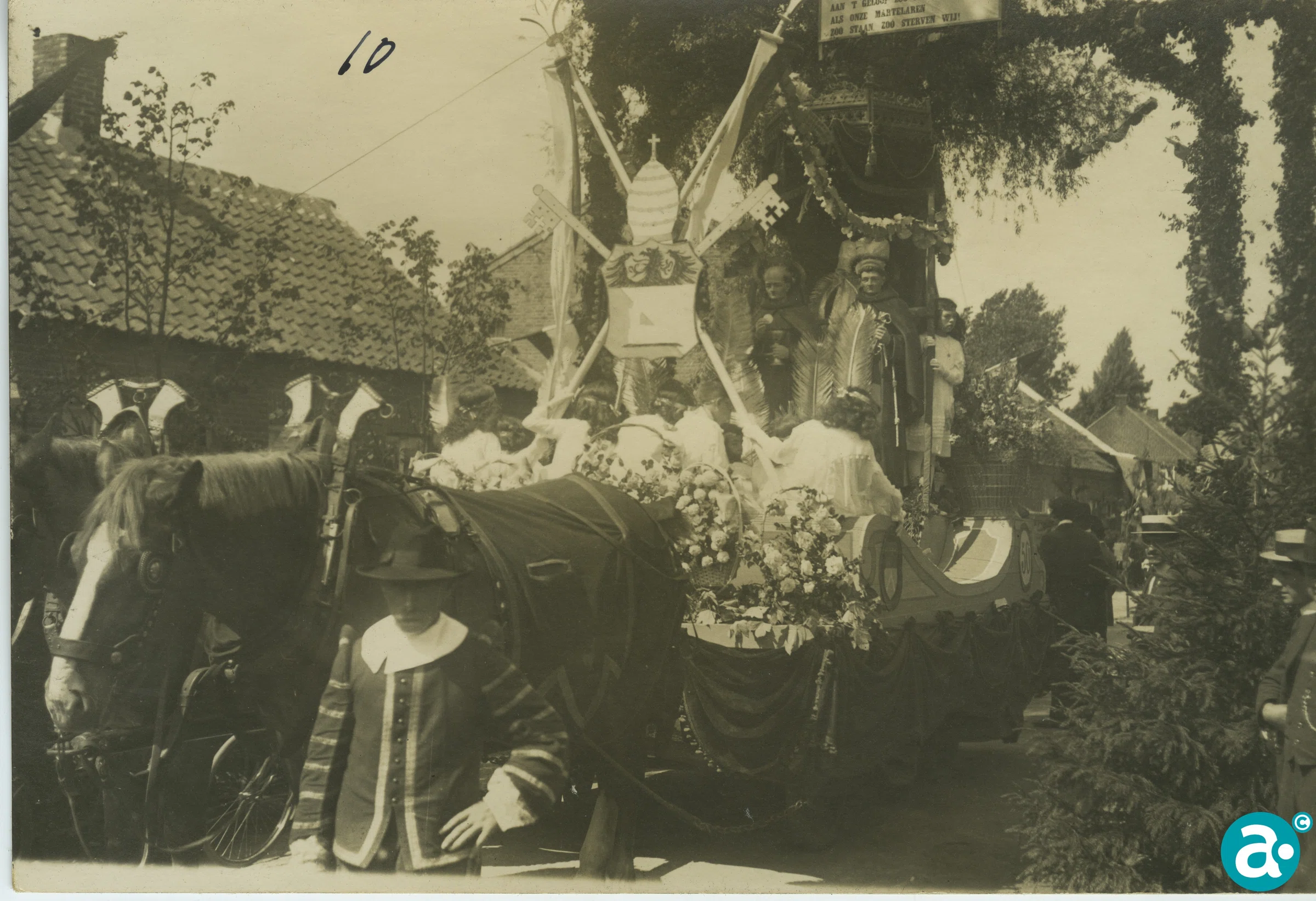 processie 'Gouden jubileum Martelaren van Gorcum'