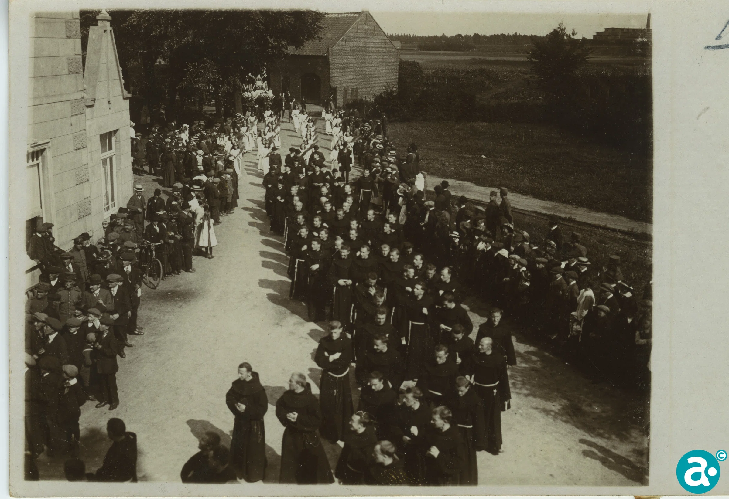 processie 'Gouden jubileum Martelaren van Gorcum'