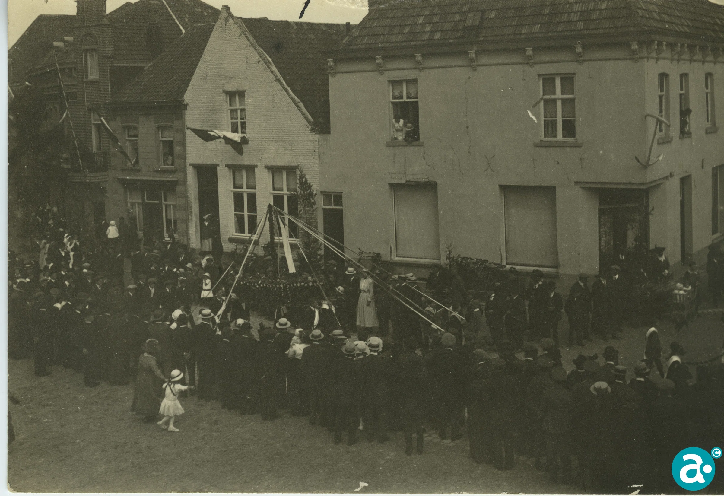 processie 'Gouden jubileum Martelaren van Gorcum'