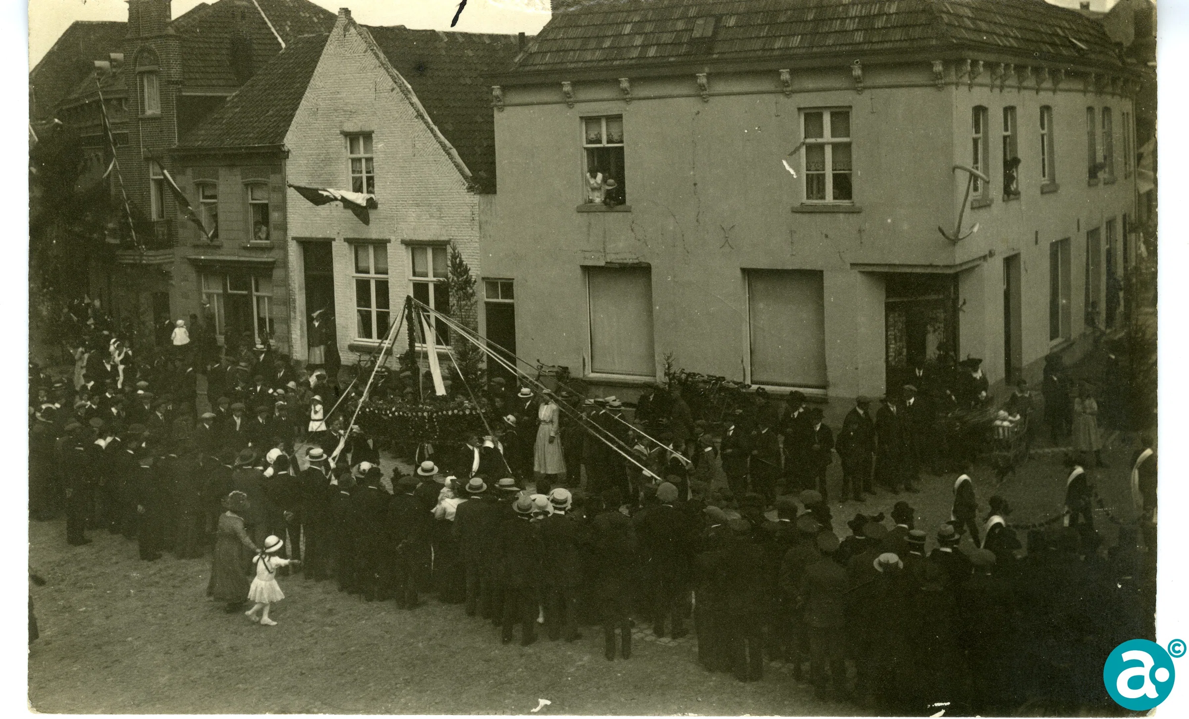 processie 'Gouden jubileum Martelaren van Gorcum'