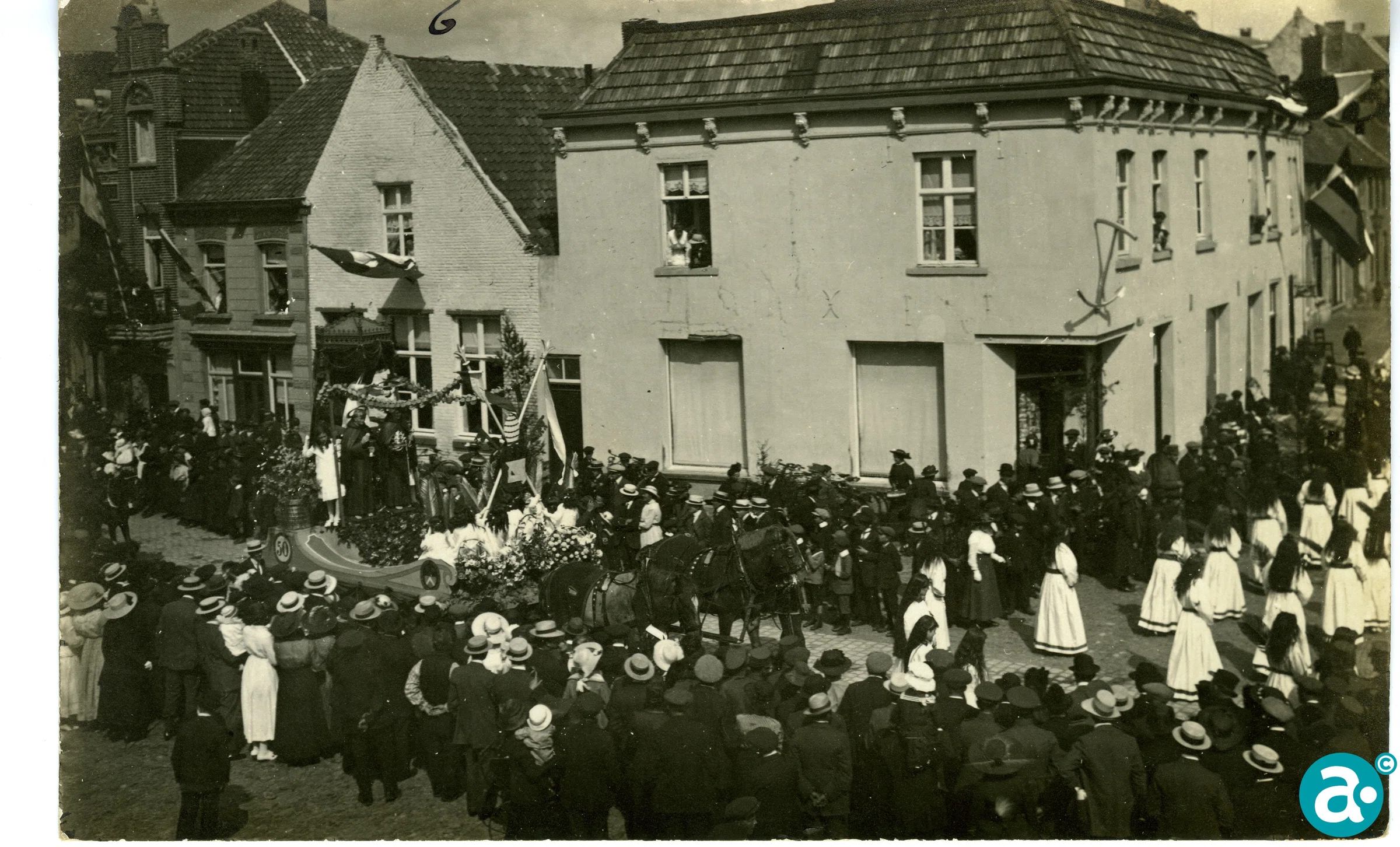 processie 'Gouden jubileum Martelaren van Gorcum'