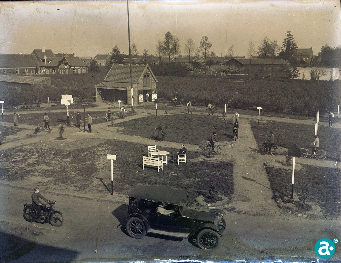 Ambachtsschool rijschool / verkeersplein