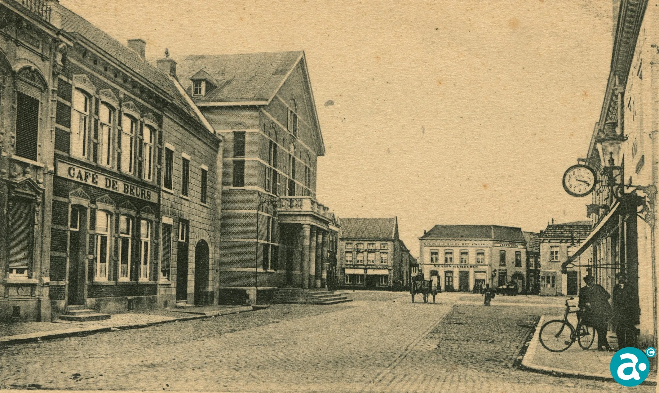 Markt met Vlaaihuis