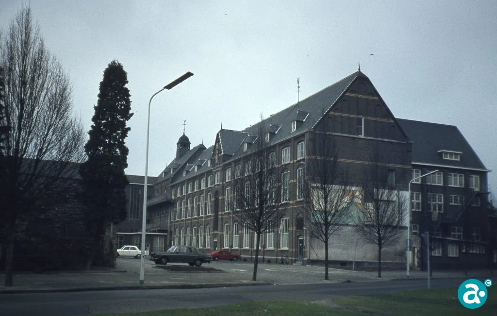 Afbraak pensionaat Saint Louis